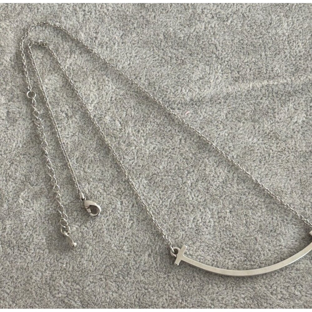 Minimalist Silver Tone Curved Bar Necklace With Cross Accents & Lobster Clasp - Picture 3 of 5